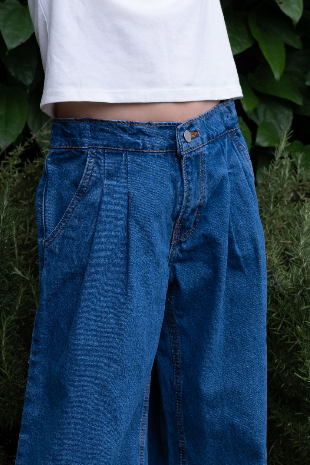 Jeans pierna ancha con pinzas