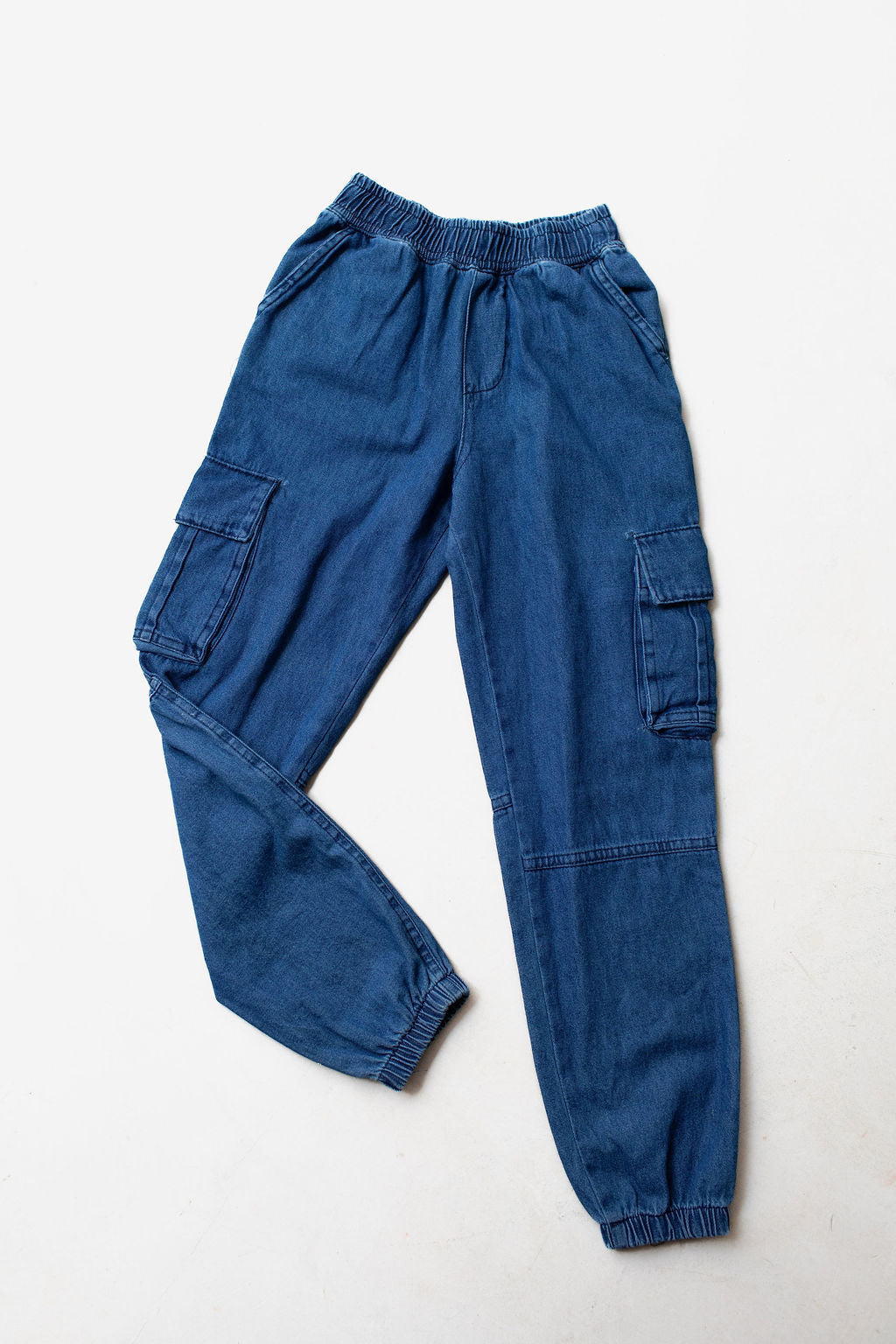 Pantalón cargo mezclilla