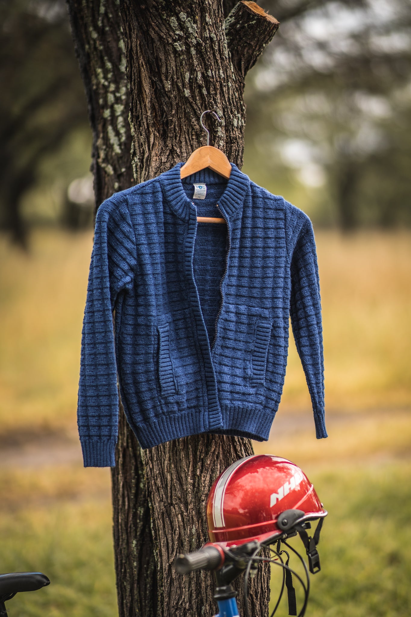 3-433 SUETER BASICO NIÑO CON CIERRE