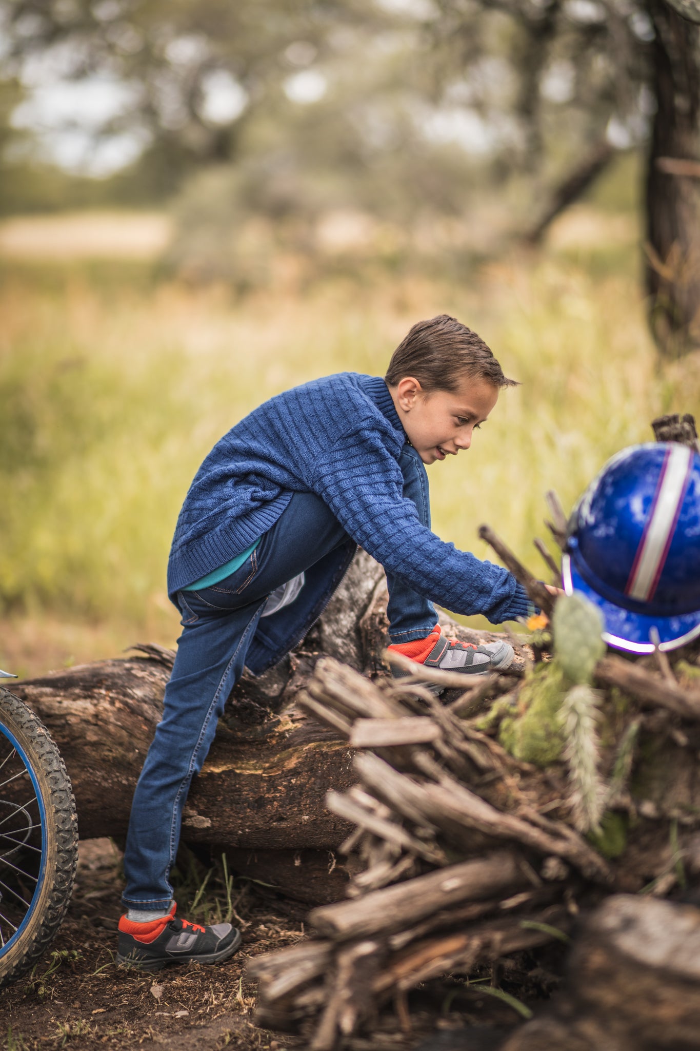 3-433 SUETER BASICO NIÑO CON CIERRE